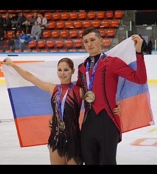 Поздравляем Анастасию Мишину и Александра Галлямова!